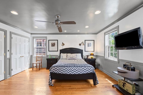Tiny photo for 2738 W Fitch Avenue, Chicago, IL 60645 (MLS # 12656844)