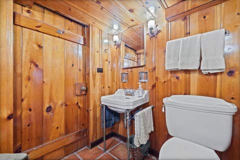 Tiny photo for 2738 W Fitch Avenue, Chicago, IL 60645 (MLS # 12656844)