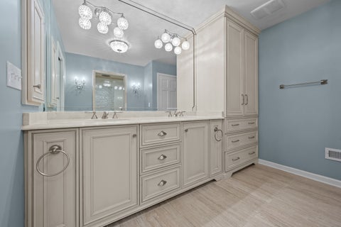 Tiny photo for 1000 Campbell Court, Lake Bluff, IL 60044 (MLS # 12756361)