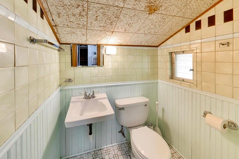 Tiny photo for 644 S 4th Avenue, Des Plaines, IL 60016 (MLS # 12705580)