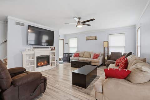 Tiny photo for 1426 25TH Street, Bettendorf, IA 52722 (MLS # 12699482)