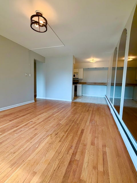 Tiny photo for 605 N WOLF Road #8E, Hillside, IL 60162 (MLS # 12649422)