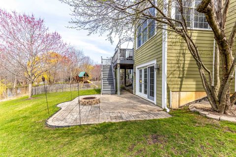 Tiny photo for 231 Cater Lane, Libertyville, IL 60048 (MLS # 12614979)