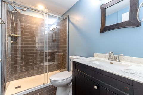 Tiny photo for 231 Cater Lane, Libertyville, IL 60048 (MLS # 12614979)