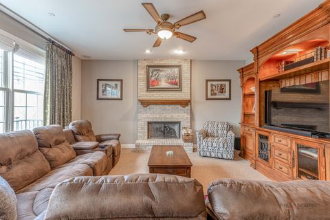 Tiny photo for 231 Cater Lane, Libertyville, IL 60048 (MLS # 12614979)