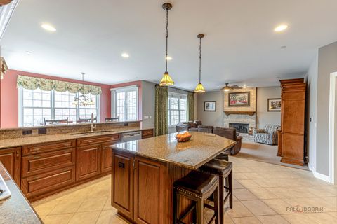 Tiny photo for 231 Cater Lane, Libertyville, IL 60048 (MLS # 12614979)