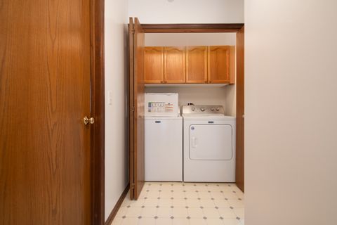 Tiny photo for 1325 PERRY Street #401, Des Plaines, IL 60016 (MLS # 12524950)