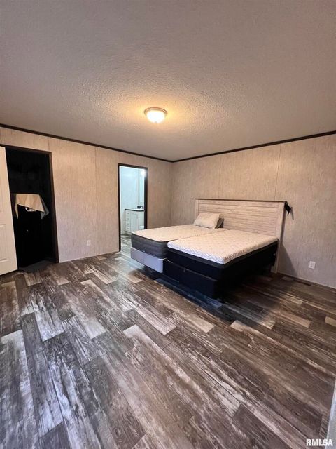 Tiny photo for 860 N Lick Creek Road, Buncombe, IL 62912 (MLS # QC4269569)