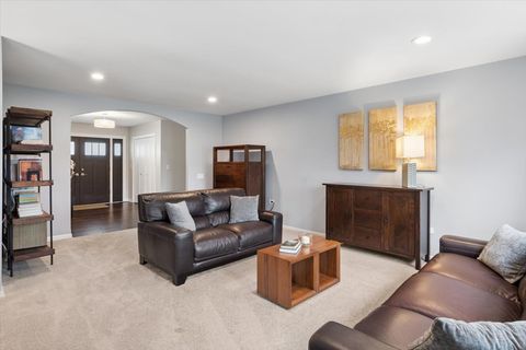 Tiny photo for 6644 Stowe Court, Lisle, IL 60532 (MLS # 12567869)