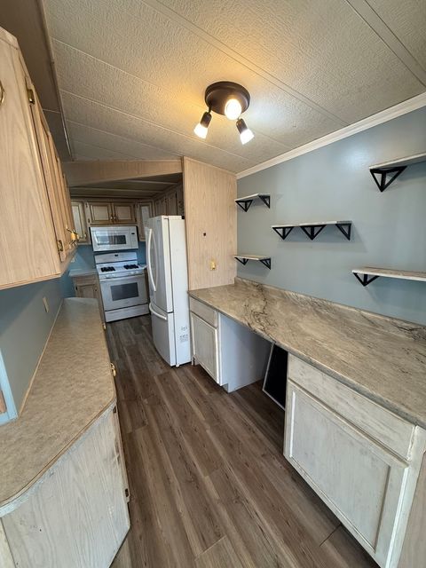 Tiny photo for 68 Fossil Cove Lane, Wilmington, IL 60481 (MLS # 12516953)