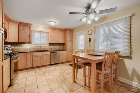Tiny photo for 829 N Howard Avenue, Elmhurst, IL 60126 (MLS # 12774254)