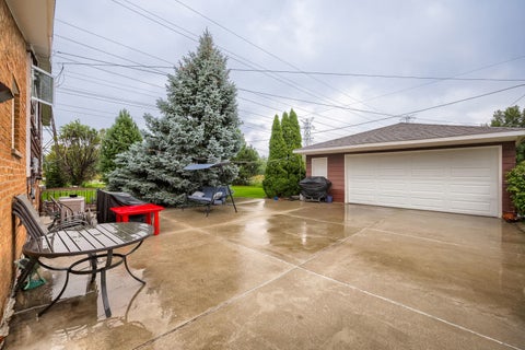 Tiny photo for 829 N Howard Avenue, Elmhurst, IL 60126 (MLS # 12774254)