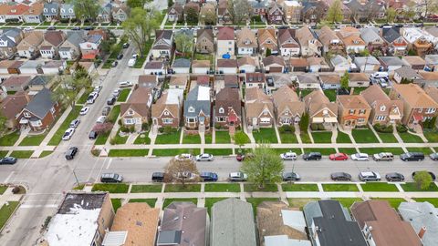 Tiny photo for 2849 N Merrimac Avenue, Chicago, IL 60634 (MLS # 12627876)