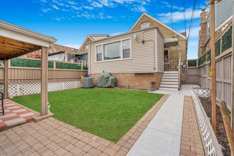 Tiny photo for 2849 N Merrimac Avenue, Chicago, IL 60634 (MLS # 12627876)