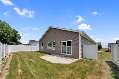 Tiny photo for 704 Justice Street, Tuscola, IL 61953 (MLS # 12118913)