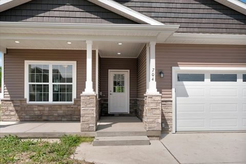 Tiny photo for 704 Justice Street, Tuscola, IL 61953 (MLS # 12118913)