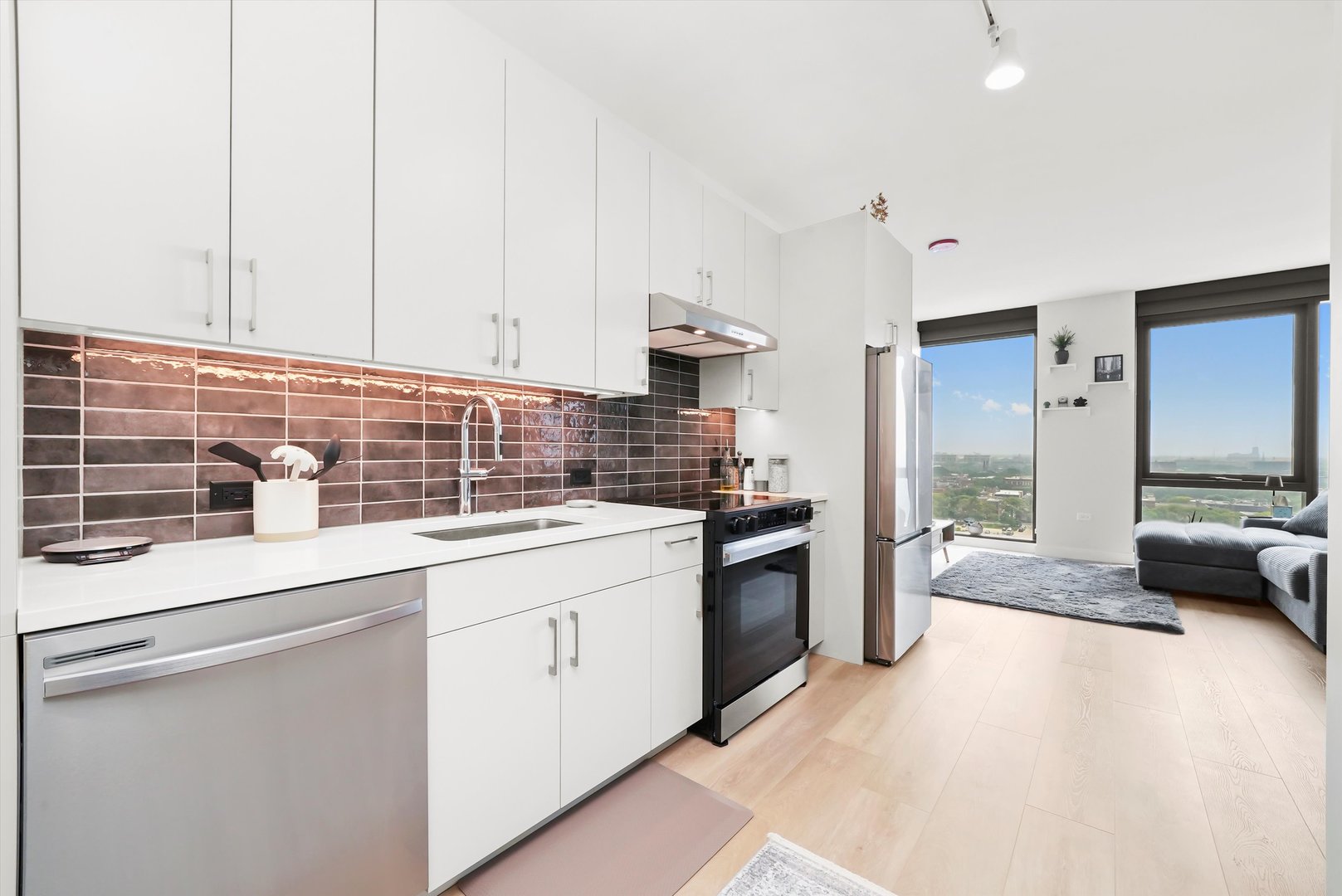 1101 W Van Buren Street 1412
