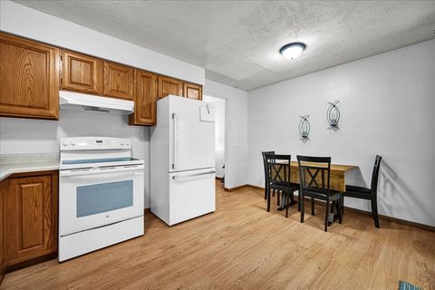 Tiny photo for 109 S Evergreen Lane, Bloomington, IL 61704 (MLS # 12493474)