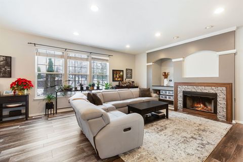 Tiny photo for 658 N Silver Leaf Lane, Round Lake, IL 60073 (MLS # 12527262)