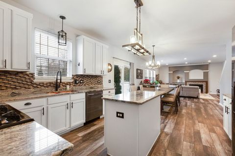 Tiny photo for 658 N Silver Leaf Lane, Round Lake, IL 60073 (MLS # 12527262)