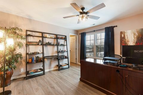 Tiny photo for 658 N Silver Leaf Lane, Round Lake, IL 60073 (MLS # 12527262)