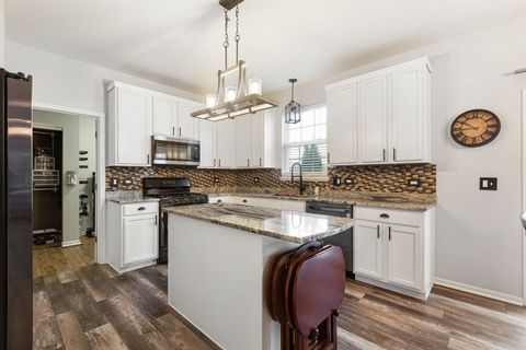 Tiny photo for 658 N Silver Leaf Lane, Round Lake, IL 60073 (MLS # 12527262)