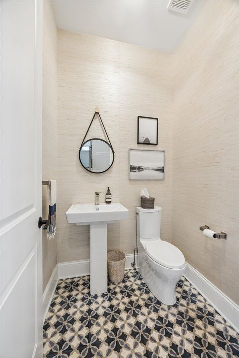 Tiny photo for 4041 Johnson Avenue, Western Springs, IL 60558 (MLS # 12588275)