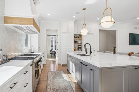 Tiny photo for 4041 Johnson Avenue, Western Springs, IL 60558 (MLS # 12588275)