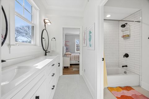 Tiny photo for 4041 Johnson Avenue, Western Springs, IL 60558 (MLS # 12588275)