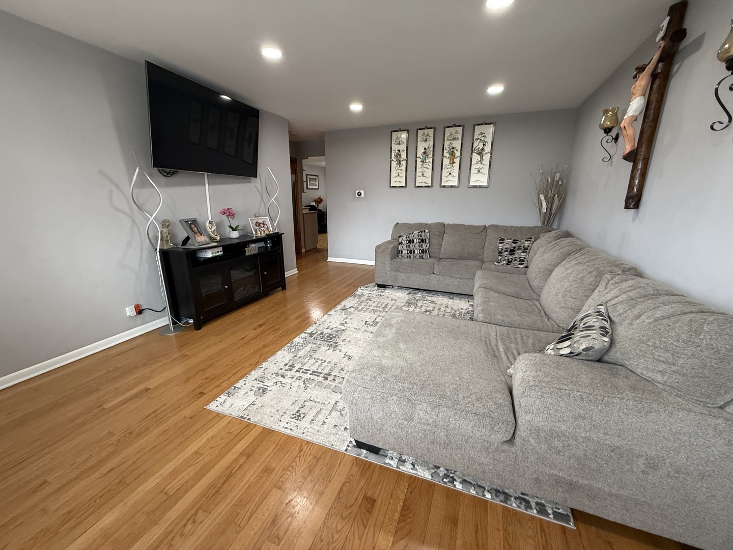 349 Catalpa Avenue
