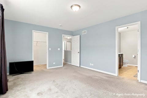 Tiny photo for 60 S Cornerstone Street, Volo, IL 60020 (MLS # 12706921)