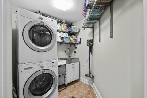 Tiny photo for 855 Laurel Avenue, Highland Park, IL 60035 (MLS # 12591229)