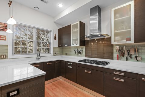 Tiny photo for 855 Laurel Avenue, Highland Park, IL 60035 (MLS # 12591229)