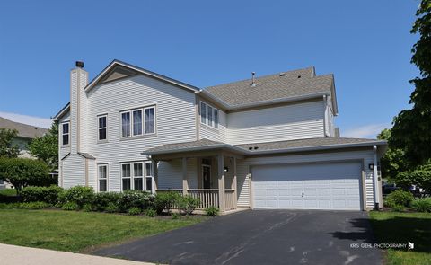 Photo of 2888 Falling Waters Drive, Lindenhurst, IL 60046 (MLS # 12650214)