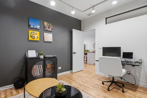 Tiny photo for 835 W Diversey Parkway #5, Chicago, IL 60614 (MLS # 12617374)