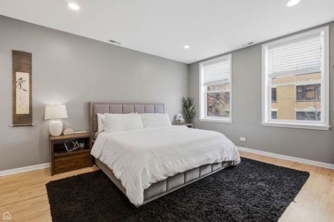 Tiny photo for 835 W Diversey Parkway #5, Chicago, IL 60614 (MLS # 12617374)