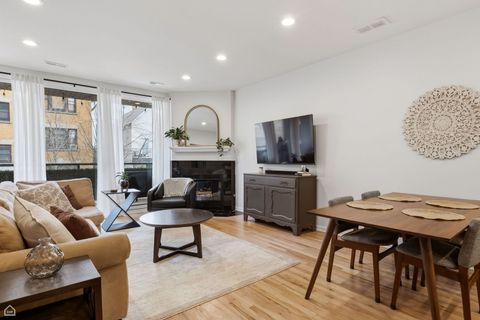 Tiny photo for 835 W Diversey Parkway #5, Chicago, IL 60614 (MLS # 12617374)