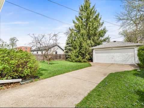 Tiny photo for 1118 Garden Street, Park Ridge, IL 60068 (MLS # 12623830)