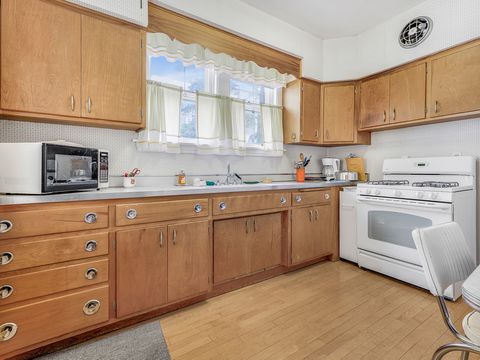 Tiny photo for 1118 Garden Street, Park Ridge, IL 60068 (MLS # 12623830)