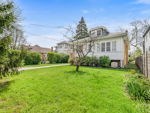 Tiny photo for 1118 Garden Street, Park Ridge, IL 60068 (MLS # 12623830)