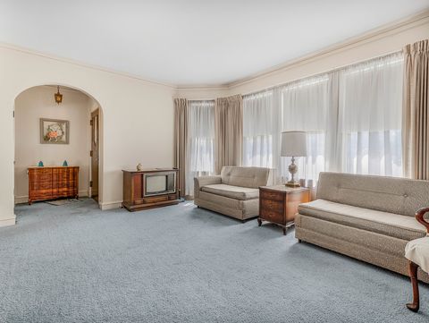 Tiny photo for 1118 Garden Street, Park Ridge, IL 60068 (MLS # 12623830)