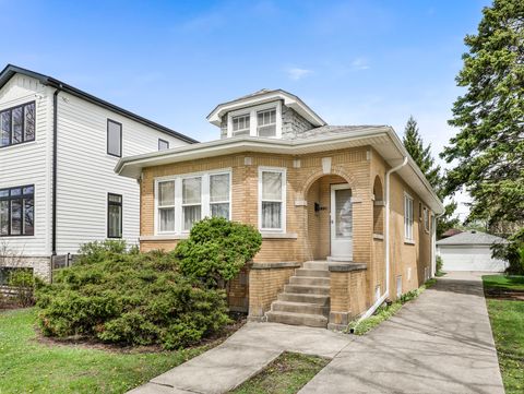 Photo of 1118 Garden Street, Park Ridge, IL 60068 (MLS # 12623830)