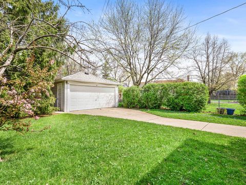 Tiny photo for 1118 Garden Street, Park Ridge, IL 60068 (MLS # 12623830)