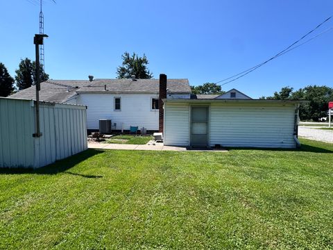 Tiny photo for 104 E Poplar Street, Odin, IL 62870 (MLS # 12694278)