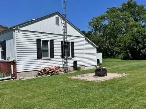 Tiny photo for 104 E Poplar Street, Odin, IL 62870 (MLS # 12694278)
