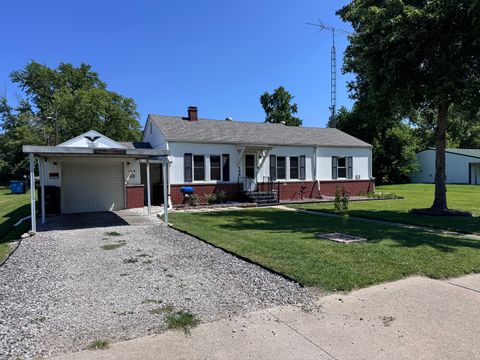 Tiny photo for 104 E Poplar Street, Odin, IL 62870 (MLS # 12694278)