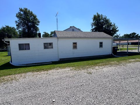 Tiny photo for 104 E Poplar Street, Odin, IL 62870 (MLS # 12694278)