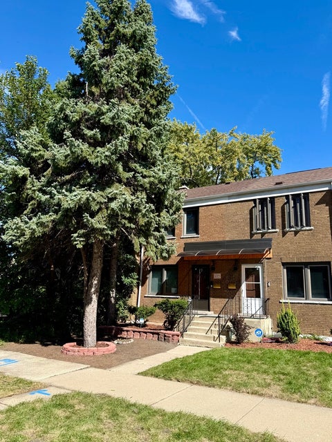 Photo of 6319 S LONG Avenue, Chicago, IL 60638 (MLS # 12769962)