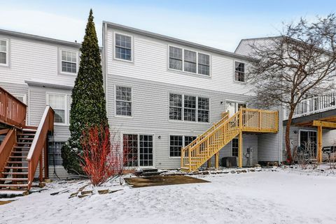 Tiny photo for 1723 Napoleon Drive, Naperville, IL 60565 (MLS # 12561085)