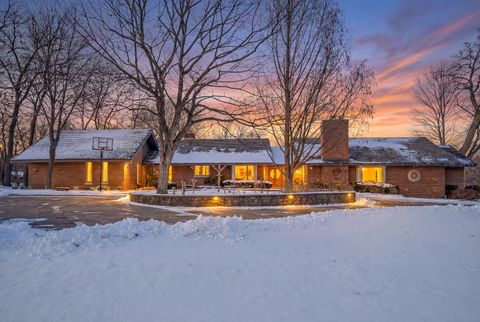 86 Brookdale Lane Palatine IL 60067